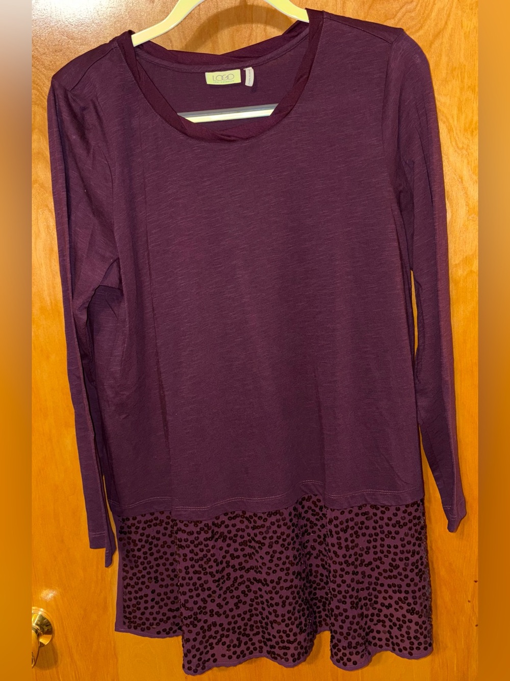 LOGO by Lori Goldstein maroon cotton knit tunic with sequin/chiffon trim LARGE
